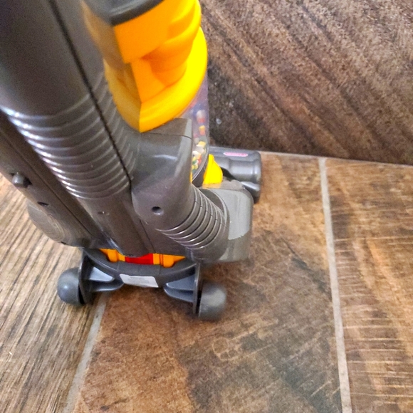 Dyson Ball | Miniature Dyson Ball Replica For Children Aged 3+ | Features Workin - Picture 8 of 16